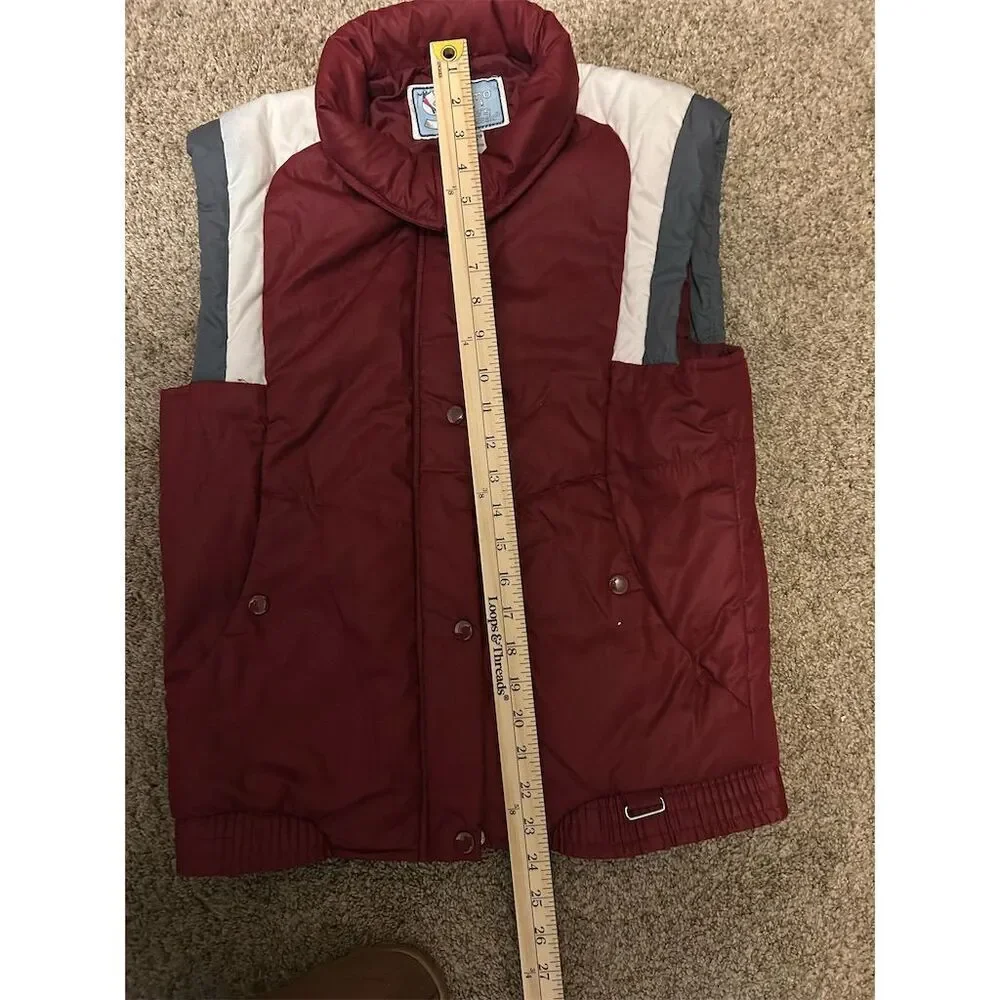 Vintage Women's Burgundy Puffer Vest Size S Casual Winter Outerwear - Picture 7 of 9
